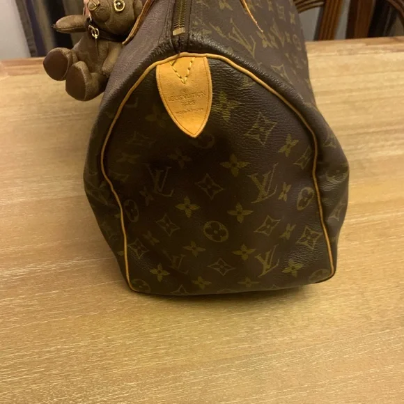 Authentic pre-loved Louis Vuitton speedy 35 bag - Picture 5 of 16